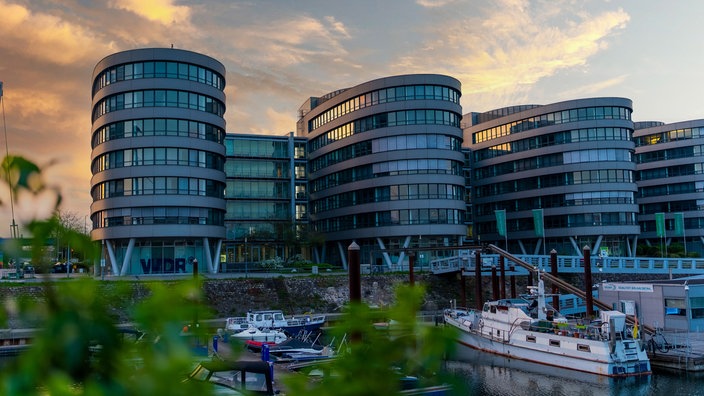 Das WDR Studio Duisburg in den Five-Boats