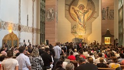 Trauer-Gottesdienst nach Kirmes-Unglück ín Oberhausen