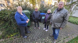 LEG-Mieter an einem Mülltonnenplatz in Witten