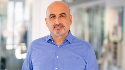 Tuncay Özdamar, Leiter der türkischen Redaktion von WDR Cosmo