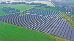 Solaranlage in Herringhausen aus der Vogelperspektive