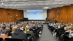 Hörsaal in der Universität Münster mit rund 800 Studierenden 