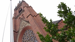 Die  rote Backsteinkirche St.Gudula Kirche in Rhede 