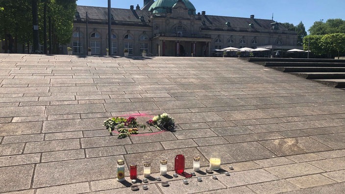 Im Kurpark Bad Oeynhausen wurden Blumen niedergelegt.