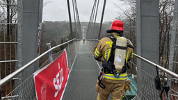 Kurz nach Start auf größter Hängebrücke Deutschlands