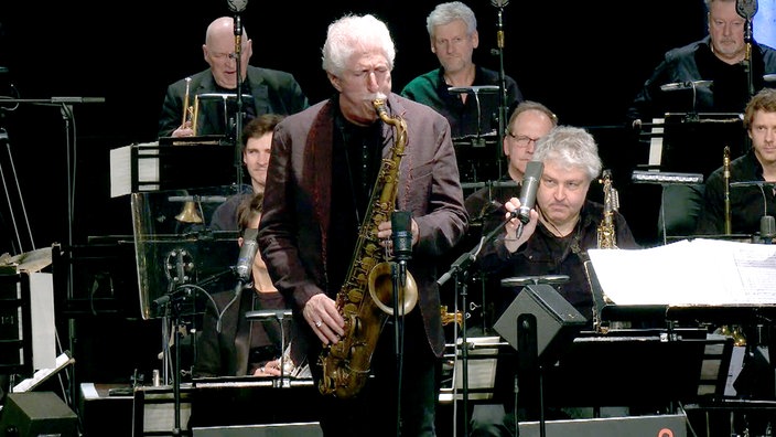 Bob Mintzer beim Konzert Bring In The Funk Again