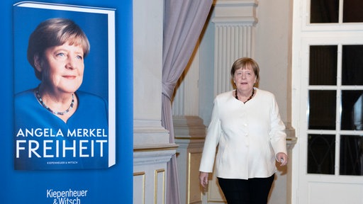 Angela Merkel izdala autobiografiju pod nazivom "Freiheit" ("Sloboda")