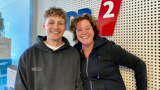 Tim Bendzko mit WDR 2 Moderatorin Steffi Neu