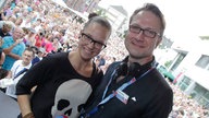 Stefanie Heinzmann bei WDR 2 Moderator Uwe Schulz auf der Radiobühne 2012 in Dorsten