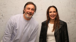 Carolin Kebekus (r) mit WDR 2 Moderator Marco Schreyl