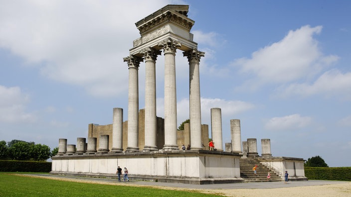 Rekonstruktion eines Tempels im Archäologischen Park Xanten