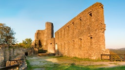 Die Burgruine Windeck am Natursteig Sieg