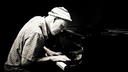 Der britische Pianist Django Bates