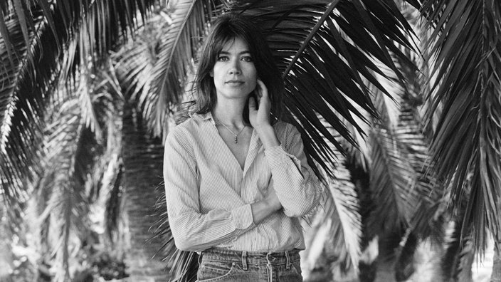 Die französische Sängerin Françoise Hardy posiert am 12. August 1977 in ihrem Haus in Calvi.