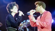 Lisa Stansfield und George Michael beim Gedenkkonzert an Freddie Mercury am 20.April 1992 im Londoner Wembley Stadion