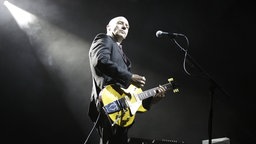 Midge Ure, Saenger von ULTRAVOX, bei einem Auftritt 2012