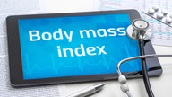 Ein Tablet mit den Worten Body Mass Index auf dem Display