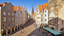 Stadthausturm mit Prinzipalmarkt und Lambertikirche in Münster