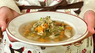 Schnelle Hühnersuppe