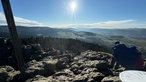 Am Gipfelkreuz vom Feldberg