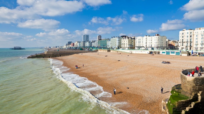 Strand von Brighton in Südengland