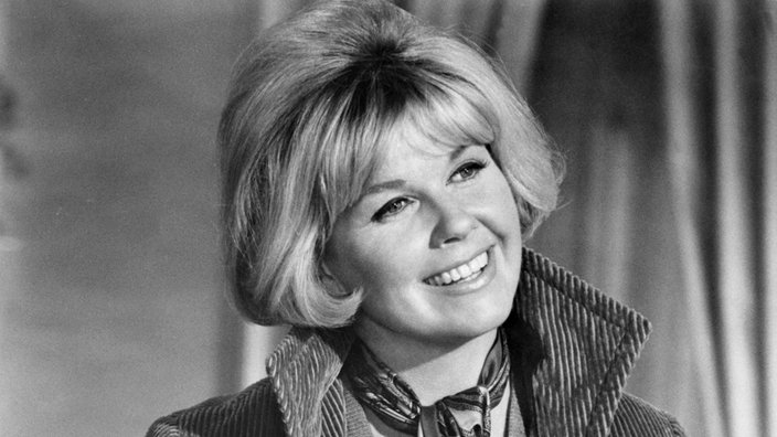 Die US-amerikanische Schauspielerin Doris Day als Patricia Fowler in 1966 in einer Filmszene der Spionage-Komödie «Caprice».