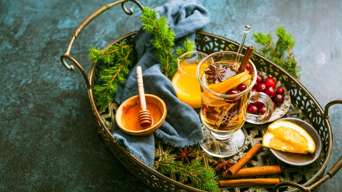 Wunderbar weihnachtlich: Bei Alles in Butter geht es um Glühwein.