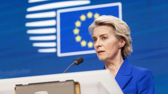 EU-Kommissionspräsidentin Ursula von der Leyen während einer Pressekonferenz. 