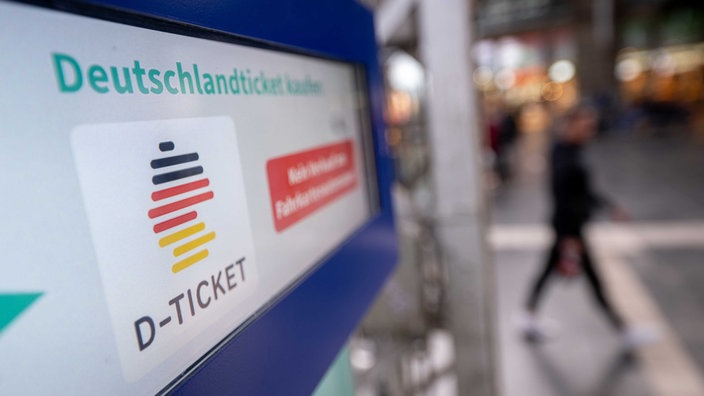 Bildschirm zeigt Kaufoption Deutschlandticket