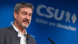 Markus Söder, Ministerpräsident von Bayern, spricht in der CSU-Parteizentrale in München. 