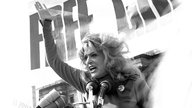 Melina Mercouri demonstriert gegen die griechische Junta