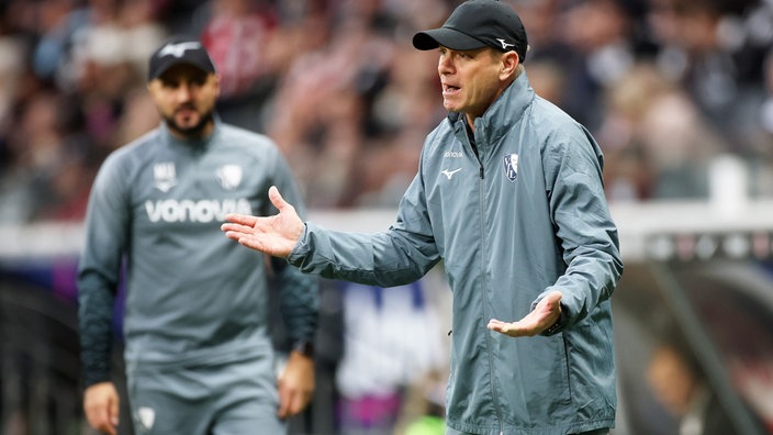 Die Maßnahmen von Interimstrainer Markus Feldhoff (r.) haben beim VfL Bochum nicht gefruchtet.