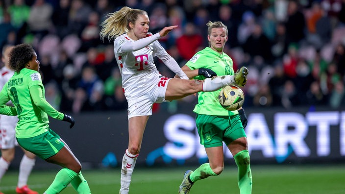 Janina Hechler (1. FC Köln) in Aktion