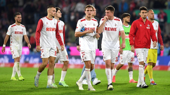 Enttäuschte Spieler des 1. FC Köln