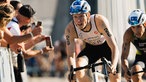 Lasse Lührs (Archivbild) auf dem Rad während eines Triathlon-Wettbewerbs