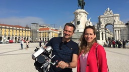 Das Bild zeigt Tamina Kallert und Uwe Irnsinger in Lissabon.